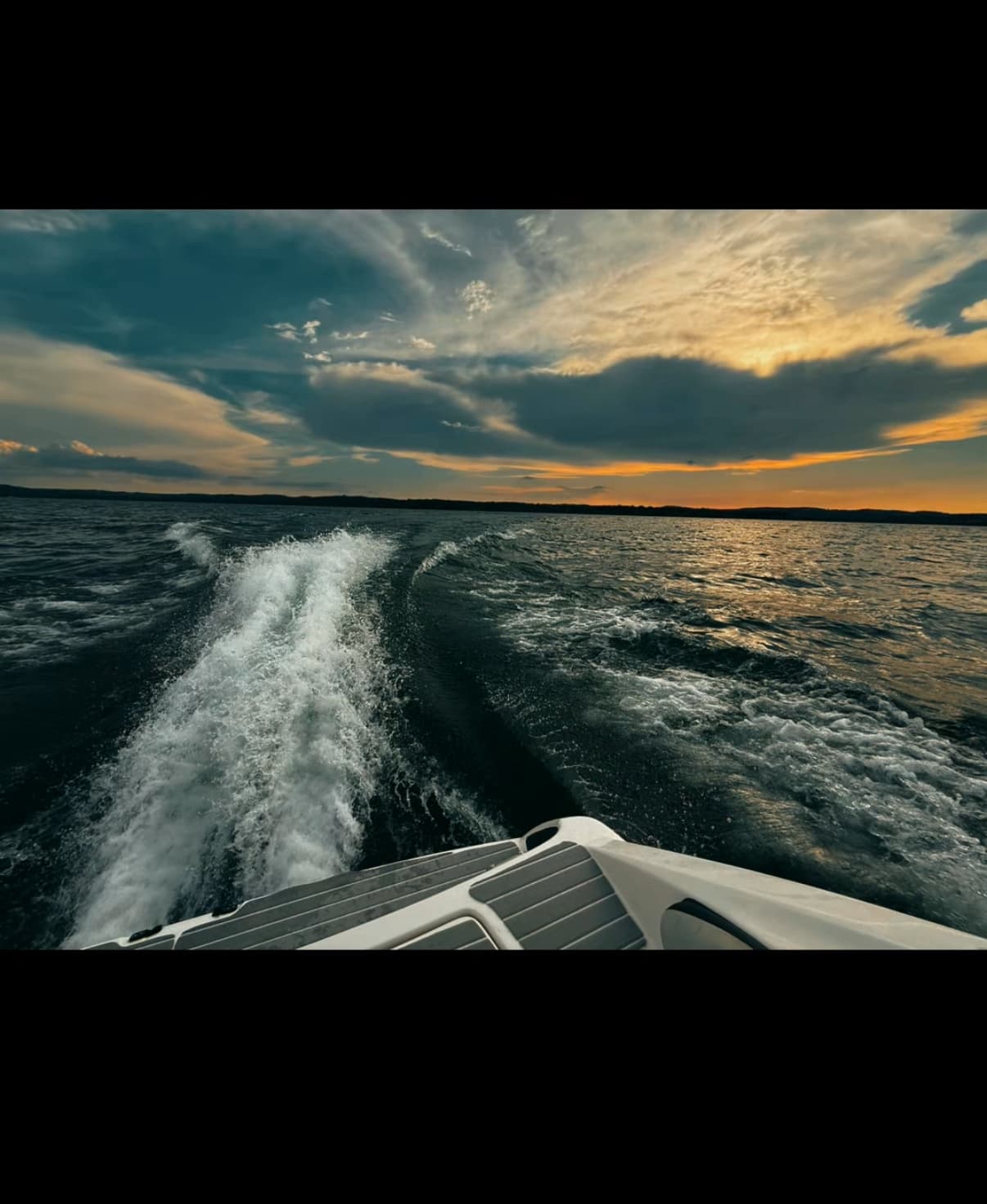 Five Star Houseboat Rentals near Table Rock Lake